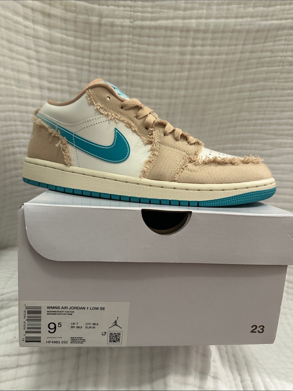 Jordan Low-Top Sneakers in Cream and Teal Accent